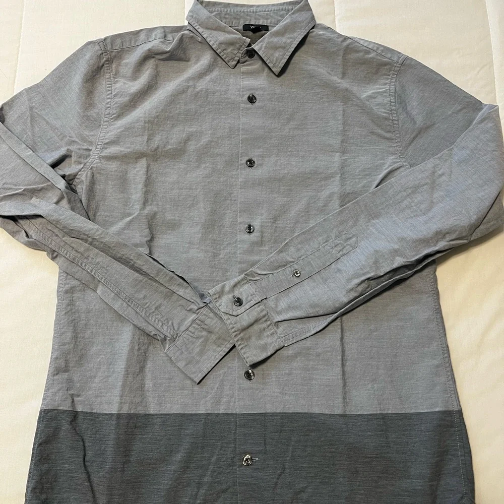 Color block VINCE button down. - Picture 2 of 3